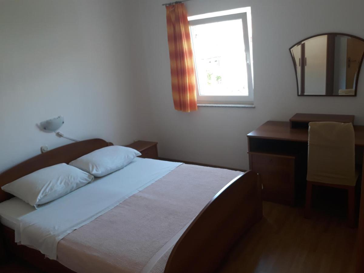 Apartments Denis บัชกา ภายนอก รูปภาพ