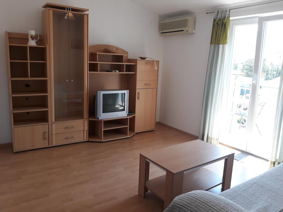 Apartments Denis บัชกา ภายนอก รูปภาพ
