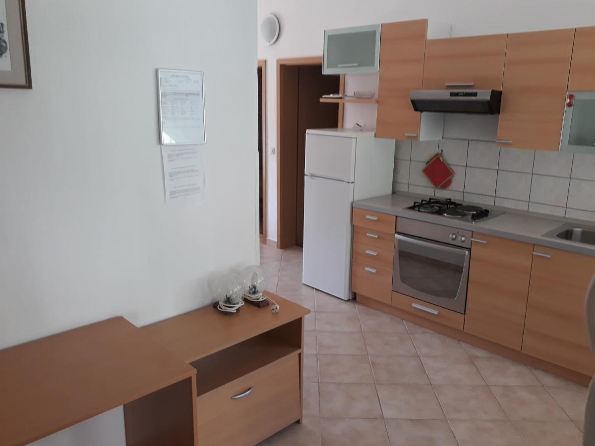 Apartments Denis บัชกา ภายนอก รูปภาพ