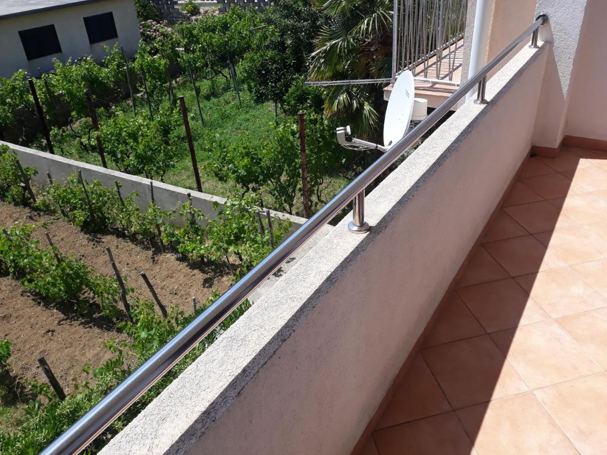 Apartments Denis บัชกา ภายนอก รูปภาพ